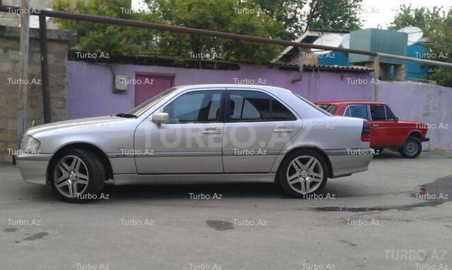 Mercedes C 220 1999, 135,000 km - 2.2 л - Bakı