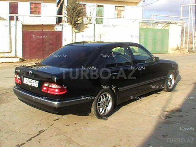 Mercedes E 240 2000, 145,000 km - 2.4 l - Bakı