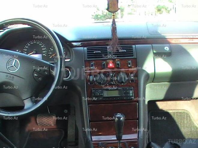 Mercedes E 240 2000, 145,000 km - 2.4 l - Bakı