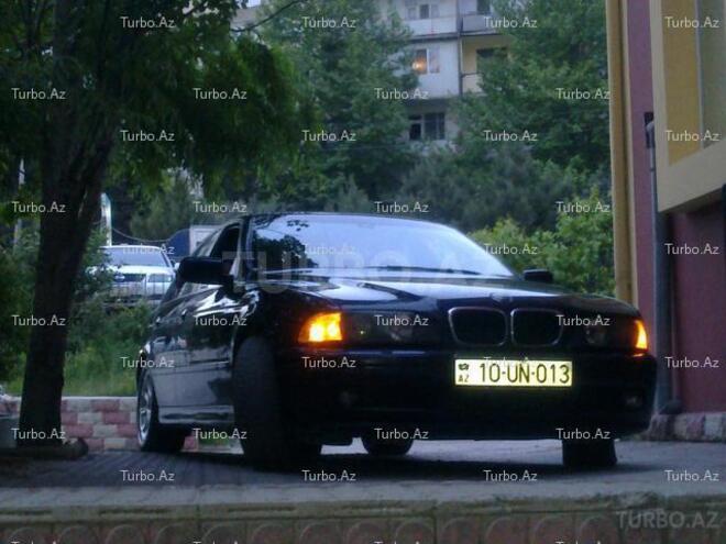 BMW 525 2001, 220,000 km - 2.5 l - Bakı