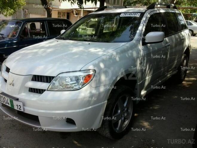 Mitsubishi Outlander 2005, 106,000 km - 2.4 л - Bakı