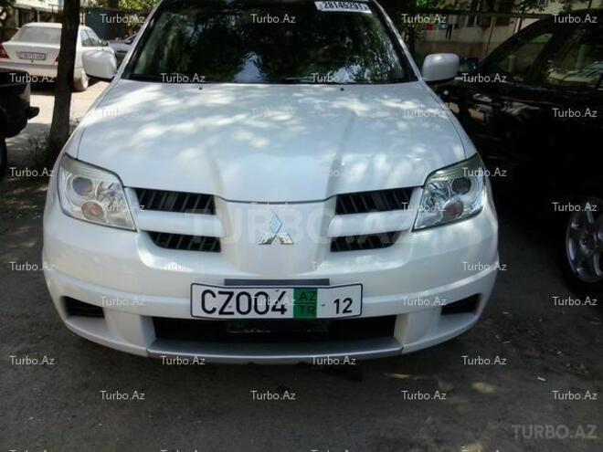 Mitsubishi Outlander 2005, 106,000 km - 2.4 л - Bakı
