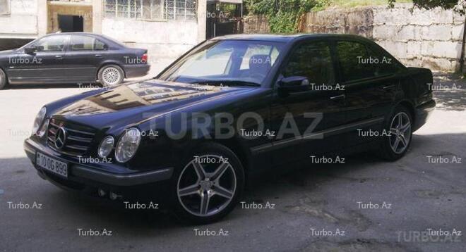 Mercedes E 240 2000, 196,000 km - 2.6 l - Bakı