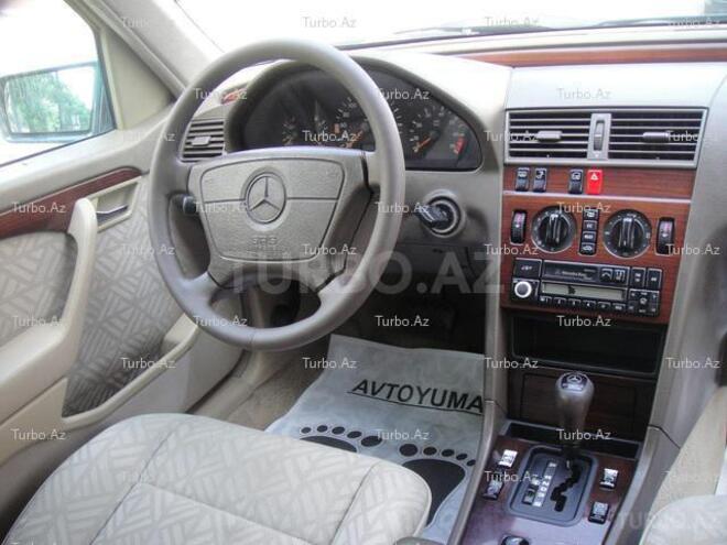 Mercedes C 220 1995, 310,000 km - 2.2 l - Bakı