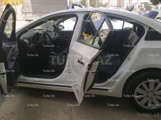 Chevrolet Cruze 2011, 16,000 km - 1.6 l - Bakı