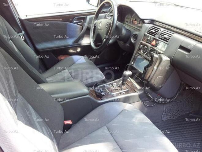 Mercedes E 240 2000, 151,100 km - 2.4 l - Bakı