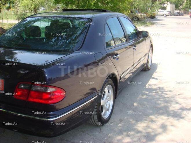 Mercedes E 240 2000, 66,500 km - 2.4 l - Bakı
