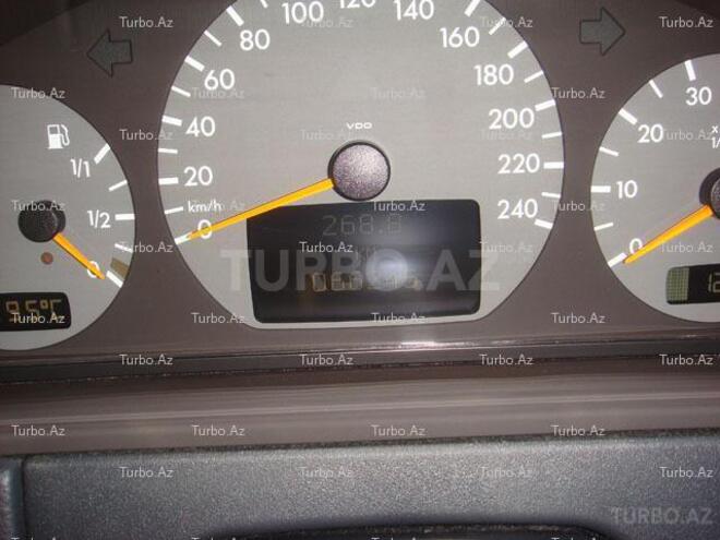 Mercedes E 240 2000, 66,500 km - 2.4 l - Bakı