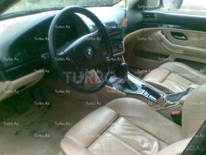 BMW 525 2001, 215,000 km - 2.5 l - Bakı