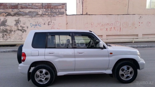 Mitsubishi Pajero io 1999, 374,000 km - 1.8 l - Bakı