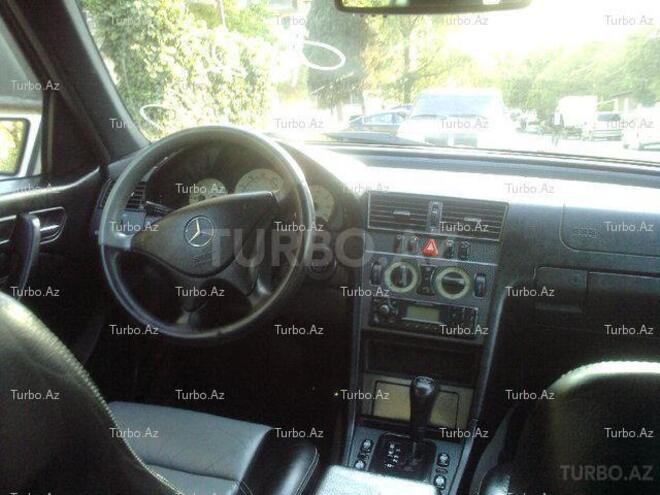 Mercedes C 230 2000, 162,000 km - 2.3 l - Bakı