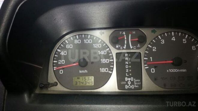 Mitsubishi Pajero io 1999, 374,000 km - 1.8 l - Bakı