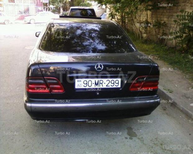 Mercedes E 270 2000, 222,000 km - 2.7 l - Bakı