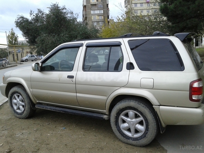 Nissan Pathfinder 2001, 240,000 km - 3.5 l - Bakı
