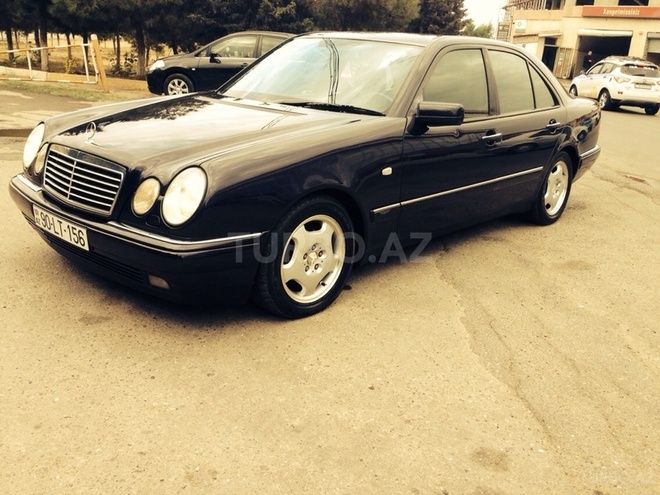 Mercedes E 240 1997, 195,600 km - 2.4 l - Bakı
