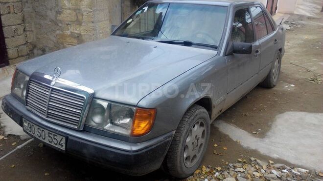 Mercedes E 230 1989, 200,000 km - 2.3 l - Bakı
