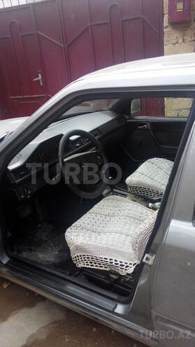 Mercedes E 230 1989, 200,000 km - 2.3 l - Bakı
