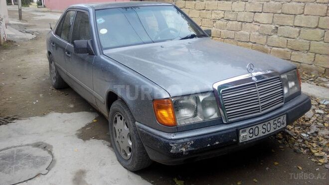 Mercedes E 230 1989, 200,000 km - 2.3 l - Bakı
