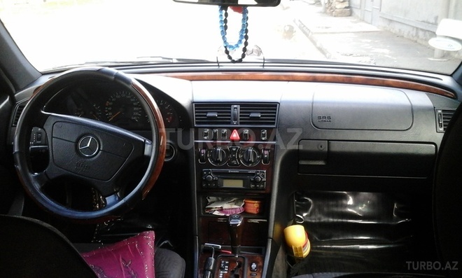 Mercedes C 180 1999, 215,000 km - 1.8 л - Bakı
