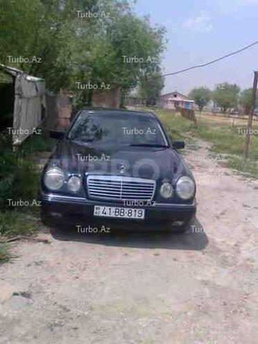 Mercedes E 240 1998, 147,470 km - 2.4 l - Bakı