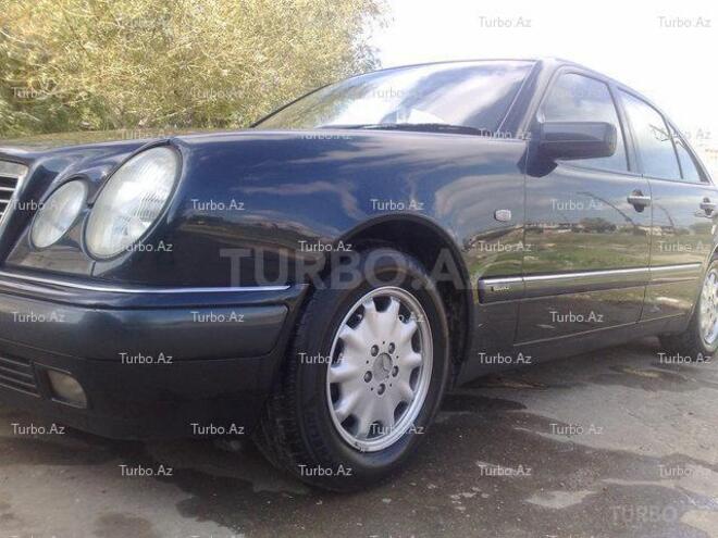 Mercedes E 240 1998, 147,470 km - 2.4 l - Bakı