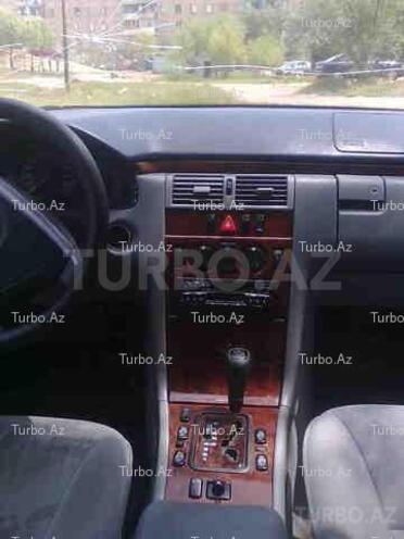 Mercedes E 240 1998, 147,470 km - 2.4 l - Bakı