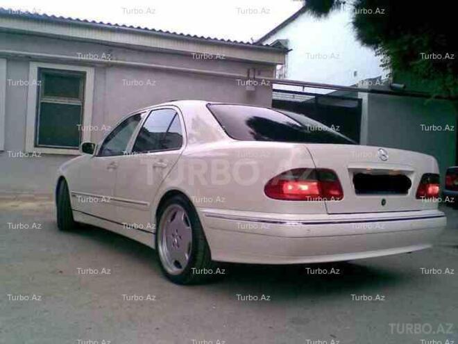 Mercedes E 240 2001, 149,000 km - 2.6 l - Bakı