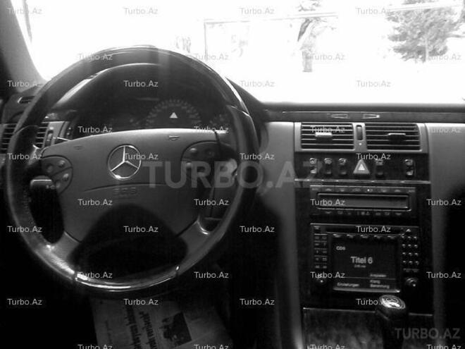 Mercedes E 240 2001, 149,000 km - 2.6 l - Bakı