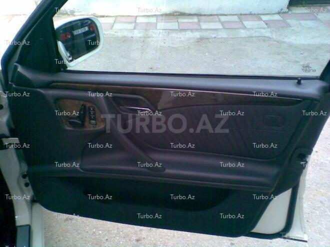 Mercedes E 240 2001, 149,000 km - 2.6 l - Bakı