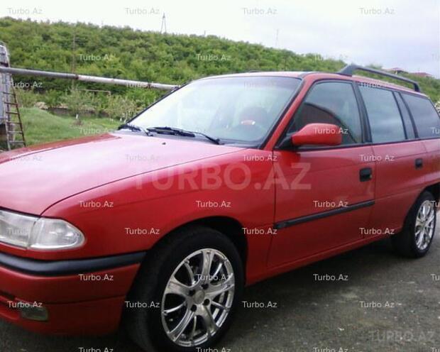 Opel Astra 1997, 205,000 km - 1.6 l - Bakı