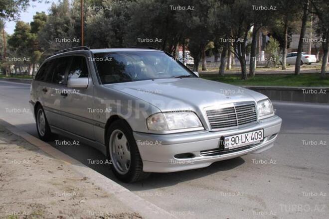 Mercedes C 220 1999, 182,600 km - 2.2 l - Bakı