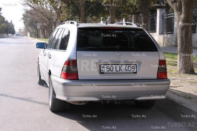 Mercedes C 220 1999, 182,600 km - 2.2 l - Bakı
