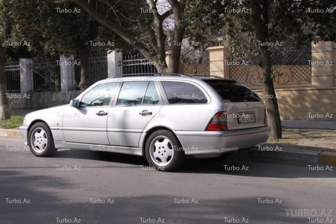 Mercedes C 220 1999, 182,600 km - 2.2 l - Bakı