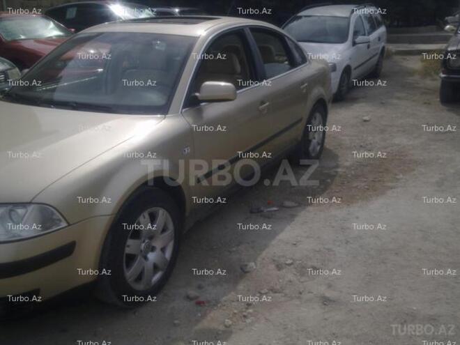 Volkswagen Passat 2003, 134,252 km - 2.0 l - Bakı