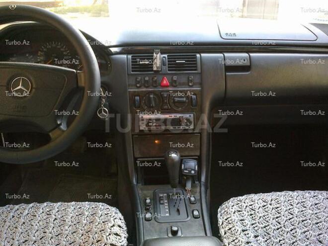 Mercedes E 230 1996, 280,000 km - 2.3 l - Bakı