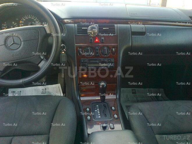Mercedes E 230 1995, 252,000 km - 2.3 л - Bakı