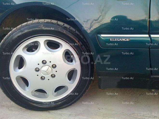 Mercedes E 230 1995, 252,000 km - 2.3 л - Bakı
