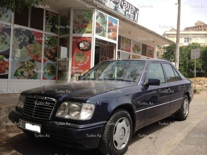 Mercedes E 220 1995, 437,200 km - 2.2 л - Bakı