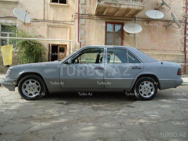 Mercedes E 200 1991, 250,000 km - 2.0 l - Bakı