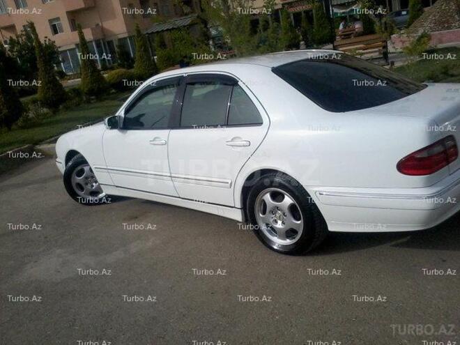 Mercedes E 240 2000, 111,000 km - 2.6 l - Bakı