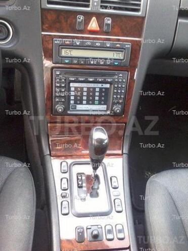 Mercedes E 240 2000, 111,000 km - 2.6 l - Bakı