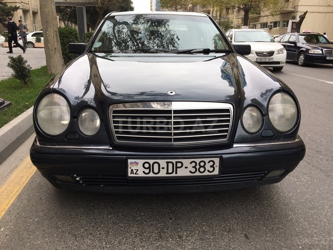 Mercedes E 240 1998, 170,000 km - 2.4 л - Bakı