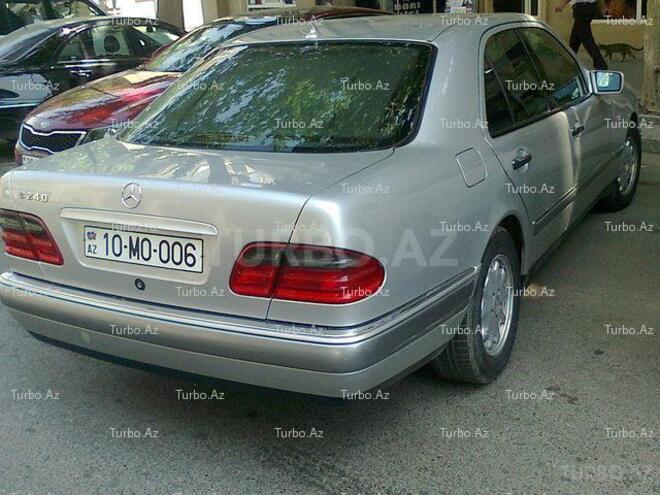 Mercedes E 240 1999, 130,000 km - 2.4 l - Bakı