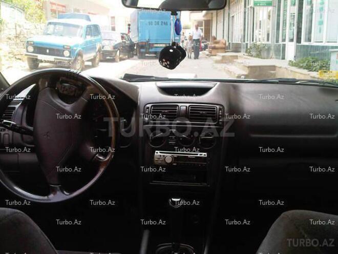 Mitsubishi Galant 2001, 240,000 km - 2.0 l - Bakı