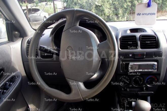 Hyundai Accent 2004, 111,020 km - 1.6 l - Bakı
