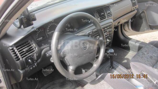 Opel Vectra 1999, 165,000 km - 1.6 l - Bakı