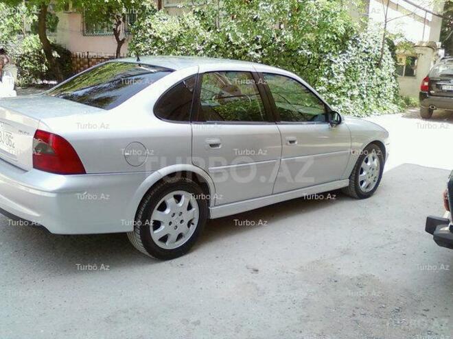 Opel Vectra 2001, 122,125 km - 2.2 л - Bakı