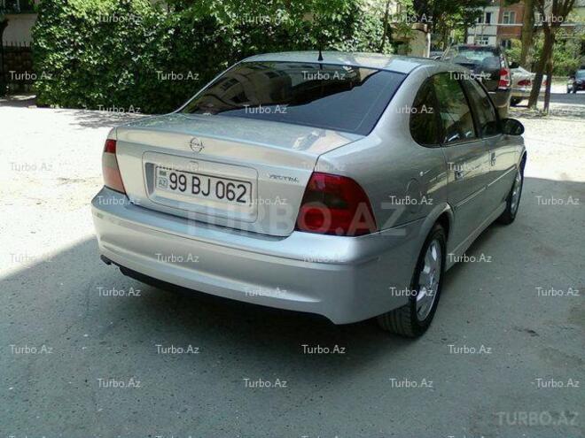 Opel Vectra 2001, 122,125 km - 2.2 л - Bakı