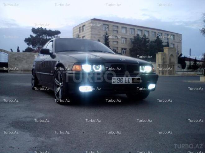 BMW 325 1993, 300,000 km - 2.5 l - Bakı