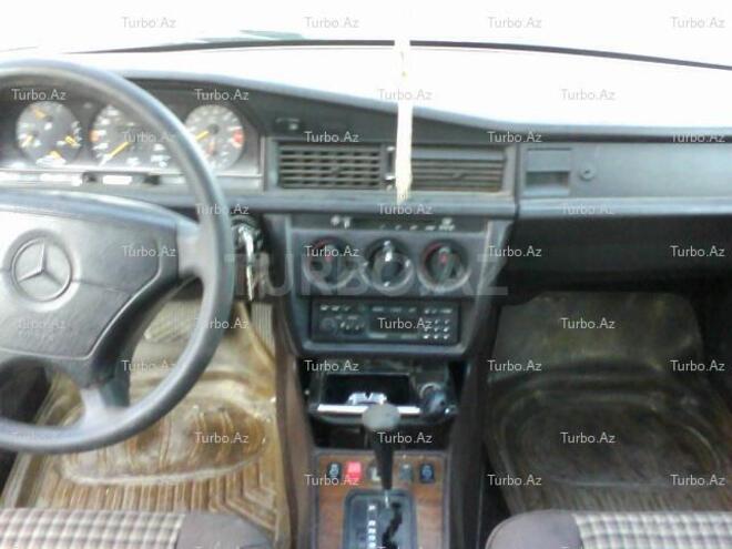 Mercedes 190 1990, 279,177 km - 2.6 l - Bakı